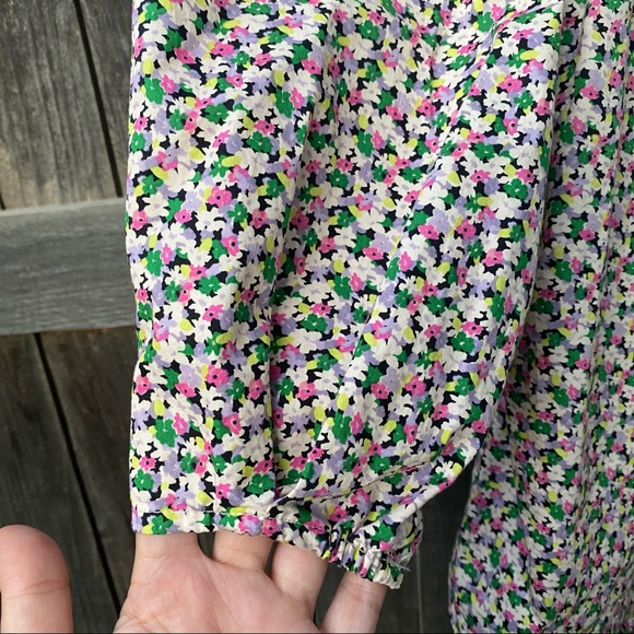H&M floral blouse - Picture 5 of 7